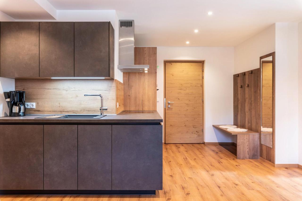 Balbeinhof Apt Hirsch Luson Luaran gambar