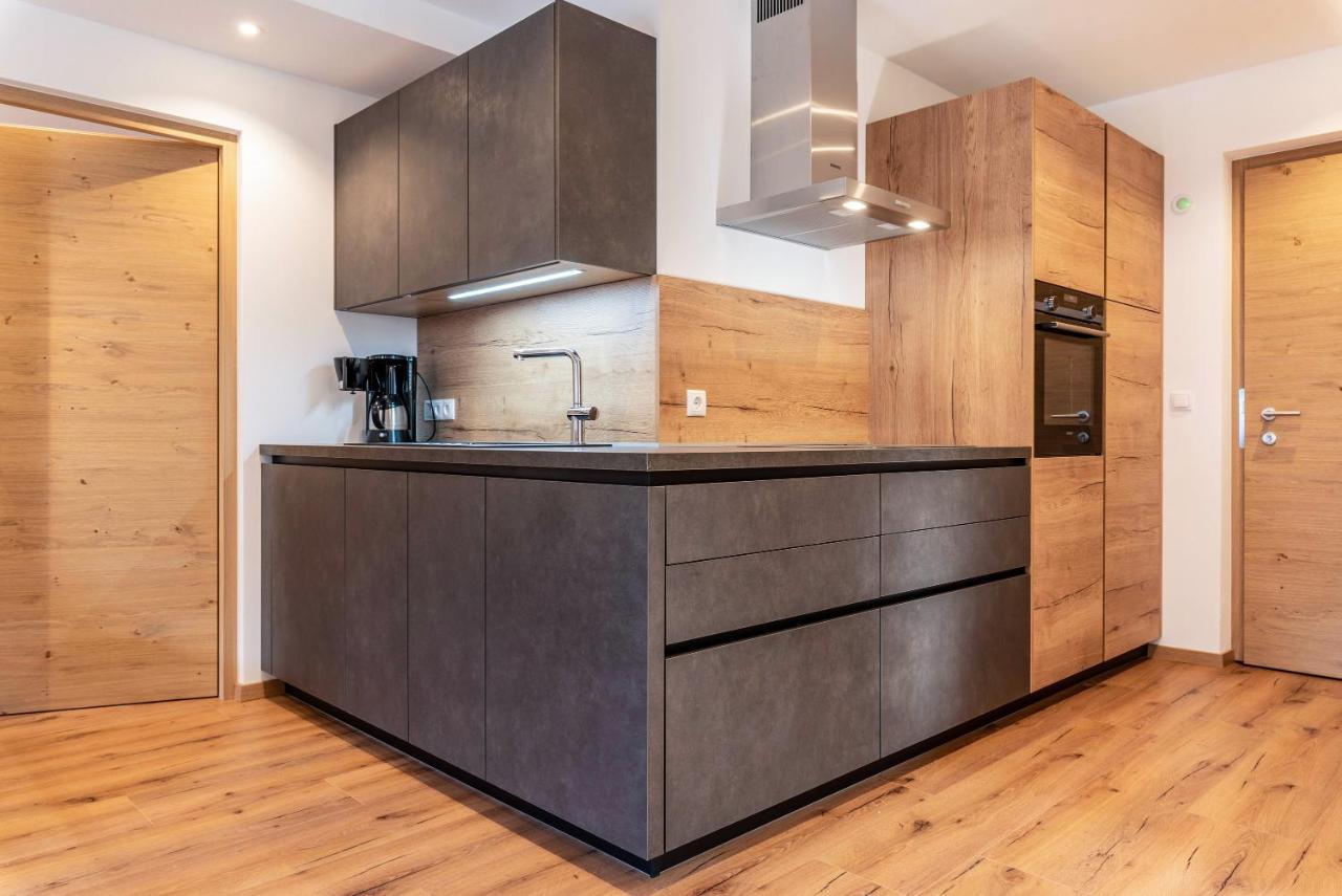 Balbeinhof Apt Hirsch Luson Luaran gambar