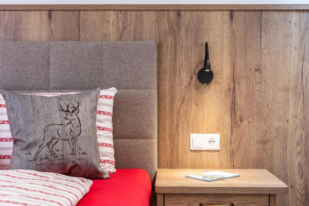 Balbeinhof Apt Hirsch Luson Luaran gambar