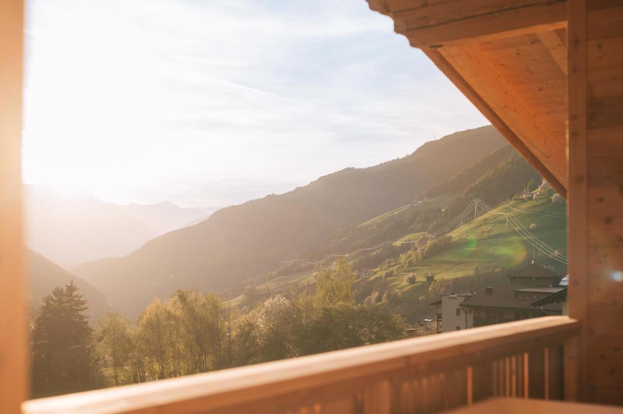 Balbeinhof Apt Hirsch Luson Luaran gambar