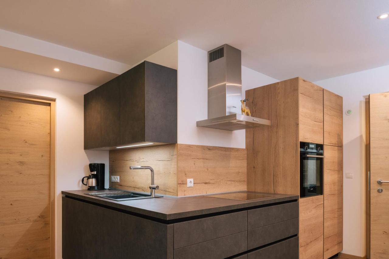 Balbeinhof Apt Hirsch Luson Luaran gambar